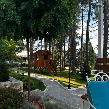 San Titova Διαμέρισμα *